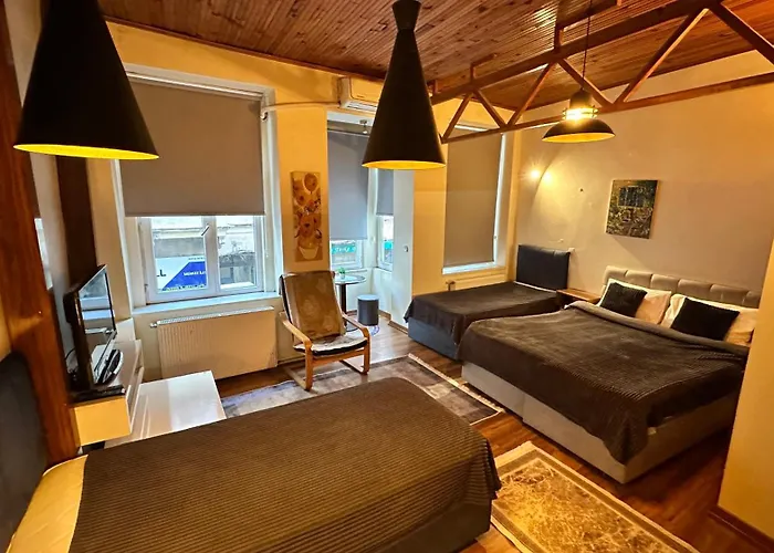 New Pera Hotel